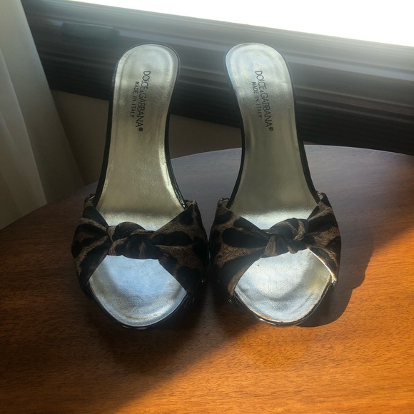 •Dolce&Gabbana Leopard Heels• - Picture 4 of 8